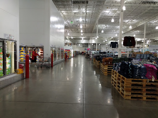 Warehouse club «Costco Wholesale», reviews and photos, 801 Tioga Ave, Sand City, CA 93955, USA