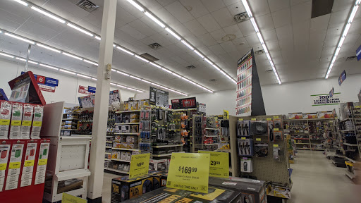 Hardware Store «Harbor Freight Tools», reviews and photos, 6808 W Greenfield Ave, West Allis, WI 53214, USA