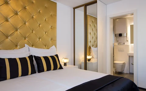 BGold Luxury Rooms image