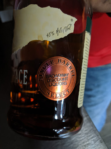 Liquor Store «Broadway Discount Liquors», reviews and photos, 415 E Broadway, Gallatin, TN 37066, USA