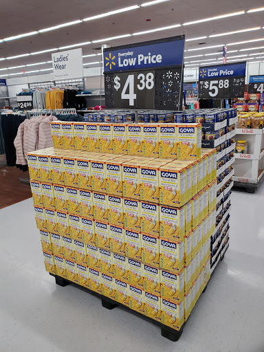 Discount Store «Walmart», reviews and photos, 750 Middle Country Rd, Middle Island, NY 11953, USA