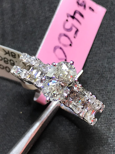 Jewelry Store «Unclaimed Diamonds», reviews and photos, 113 S 8th St, Philadelphia, PA 19106, USA