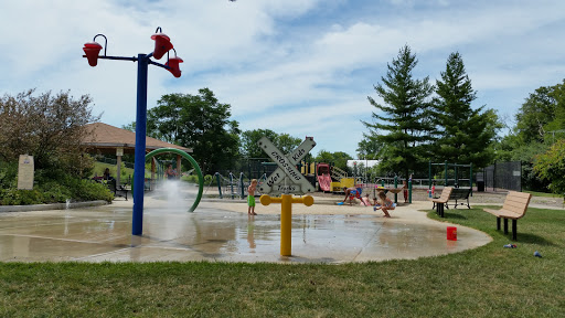 Park «Leiseberg Park», reviews and photos, 285 E Devon Ave, Bartlett, IL 60103, USA