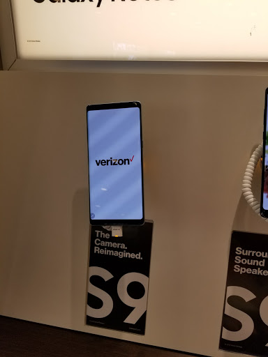 Cell Phone Store «Verizon», reviews and photos, 13620 S Tamiami Trail, Fort Myers, FL 33912, USA