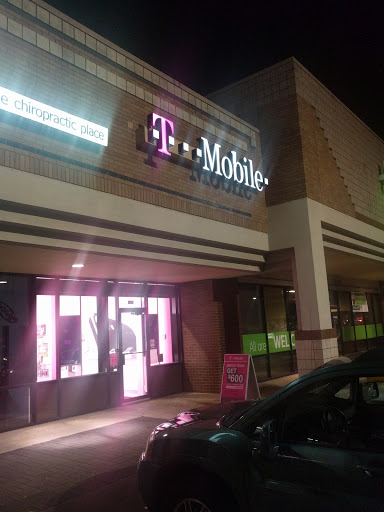 Cell Phone Store «T-Mobile», reviews and photos, 10710 Research Blvd #114, Austin, TX 78759, USA