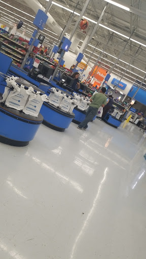 Discount Store «Walmart», reviews and photos, 3133 Main St, Mohegan Lake, NY 10547, USA