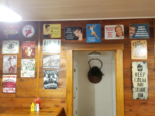 Grocery Store «Natural Bridge General Store», reviews and photos, 593 Wert Faulkner Hwy, Natural Bridge Station, VA 24579, USA