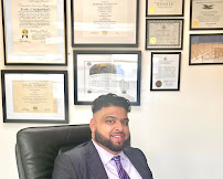 Anas Kahlon Law Immigration Defense - Photo 7 - Car repair in Long Island City, NY, Brooklyn