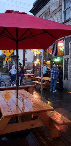 Restaurant «Laurelthirst Public House», reviews and photos, 2958 NE Glisan St, Portland, OR 97232, USA