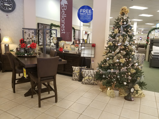 Furniture Store «Raymour & Flanigan Furniture and Mattress Store», reviews and photos, 2100 NJ-38, Cherry Hill, NJ 08002, USA
