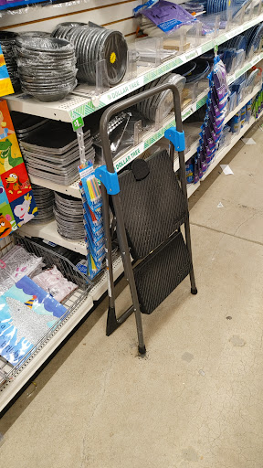 Dollar Store «Dollar Tree», reviews and photos, 646 Stewart Ave, Garden City, NY 11530, USA