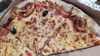Plats et boissons du Restaurant italien L'Origan Pizza Tartes à Marseille - n°2