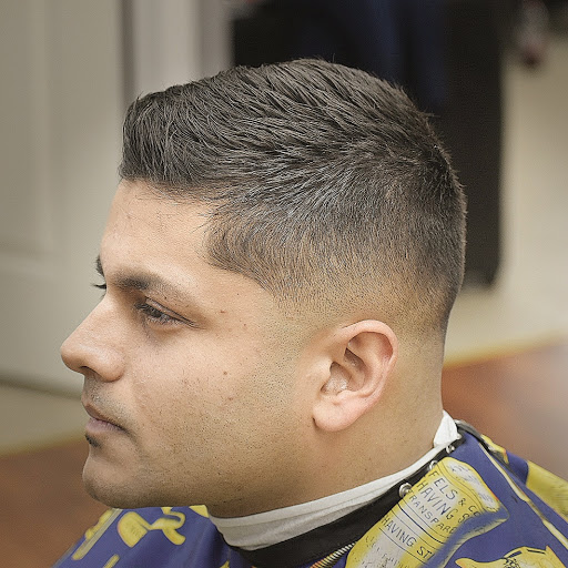 Barber Shop «Master Clips Barber Shop Bound Brook», reviews and photos, 440 W Union Ave #5, Bound Brook, NJ 08805, USA