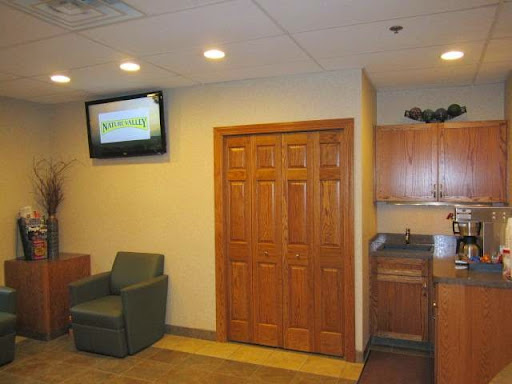 Auto Body Shop «Luther Collision & Glass - Fargo», reviews and photos, 3215 33rd St S, Fargo, ND 58104, USA