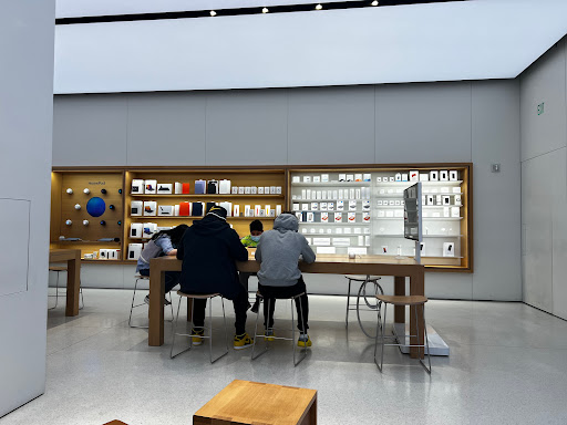 Computer Store «Apple Green Hills», reviews and photos, 2126 Abbott Martin Rd, Nashville, TN 37215, USA