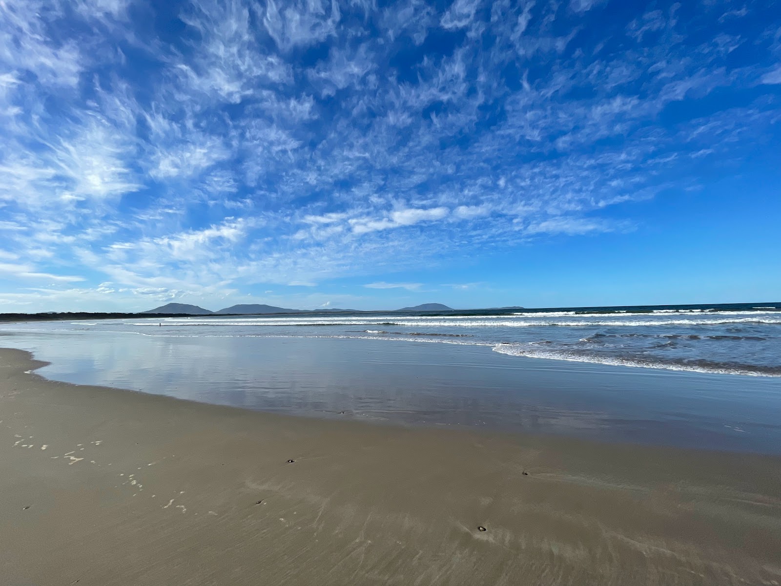 Foto von Crowdy Bay Beach mit sehr sauber Sauberkeitsgrad