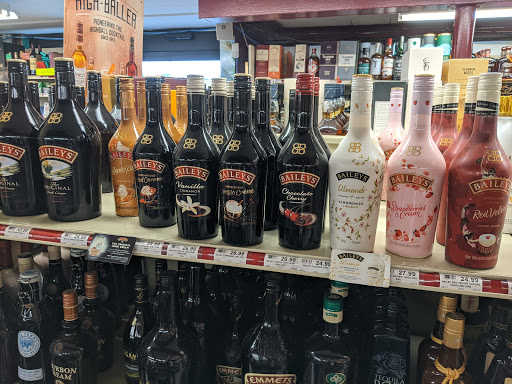 Liquor Store «Lukes Liquors», reviews and photos, 736 State Rd, Plymouth, MA 02360, USA