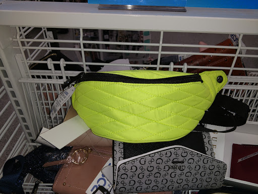 Clothing Store «Ross Dress for Less», reviews and photos, 99 Eglin Pkwy NE, Fort Walton Beach, FL 32548, USA