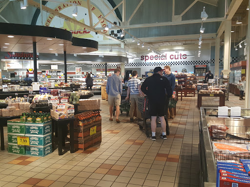 Grocery Store «Schnucks», reviews and photos, 6600 Clayton Rd, Richmond Heights, MO 63117, USA