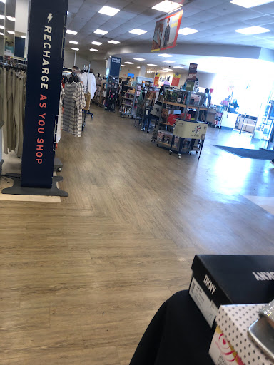 Department Store «Marshalls & HomeGoods», reviews and photos, 701 NJ-440, Jersey City, NJ 07304, USA