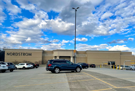 Department Store «Nordstrom Westfarms», reviews and photos, 600 W Farms Mall, Farmington, CT 06032, USA