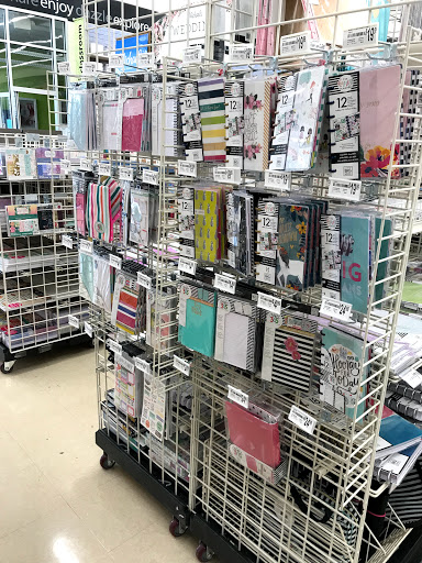 Craft Store «Michaels», reviews and photos, 612 W Crossville Rd, Roswell, GA 30075, USA