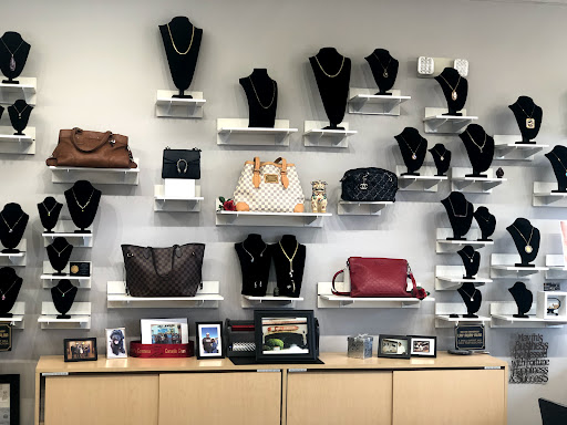 Jeweler «Mills Jewelers Camarillo», reviews and photos, 2171 Ventura Blvd, Camarillo, CA 93010, USA