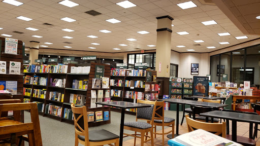 Book Store «Barnes & Noble», reviews and photos, 1700 Fruitville Pike, Lancaster, PA 17601, USA