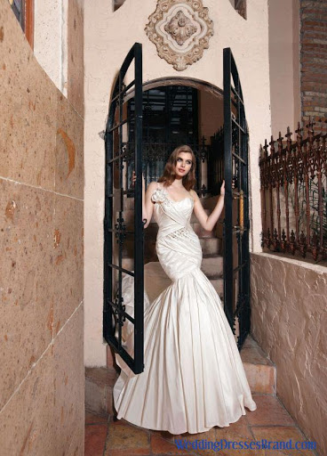 Dress Store «LA FEMME COUTURE DRESS SHOP», reviews and photos, 25355 Lorain Rd, North Olmsted, OH 44070, USA