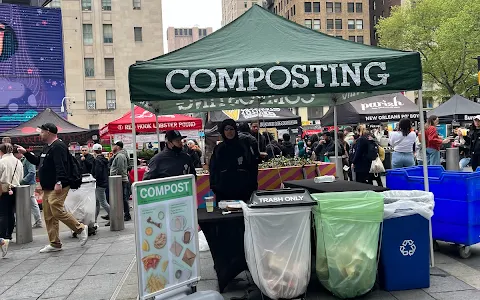 Greenmarket at the Oculus image