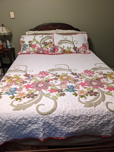 Furniture Store «Raymour & Flanigan Furniture and Mattress Store», reviews and photos, 895 Riverdale St, West Springfield, MA 01089, USA