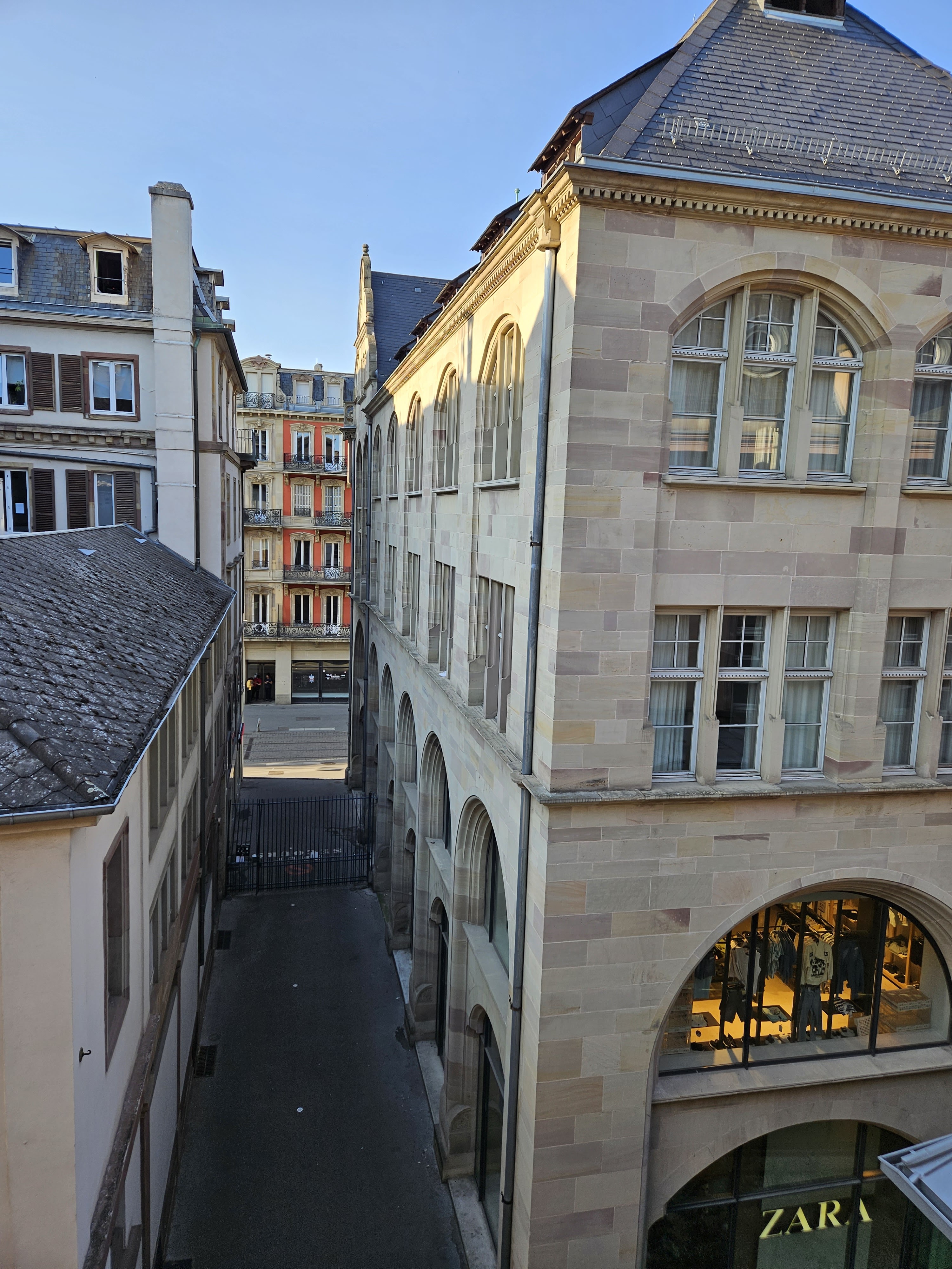 Photo n° 12 de l'avis de Ava.t fait le 14/07/2023 à 01:29