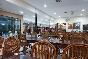 Rumah Makan Torani (Pusat) - Kepiting, Pusat Seafood & Kuliner Balikpapan image