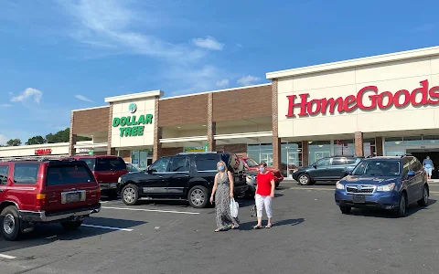 HomeGoods image