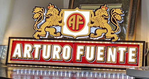 Tobacco Shop «Fogue & Bates Tobacco», reviews and photos, 6929 E 71st St, Tulsa, OK 74133, USA