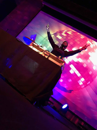 London DJ - Hyra DJ Stockholm - Boka DJ och upplev DJ Carl