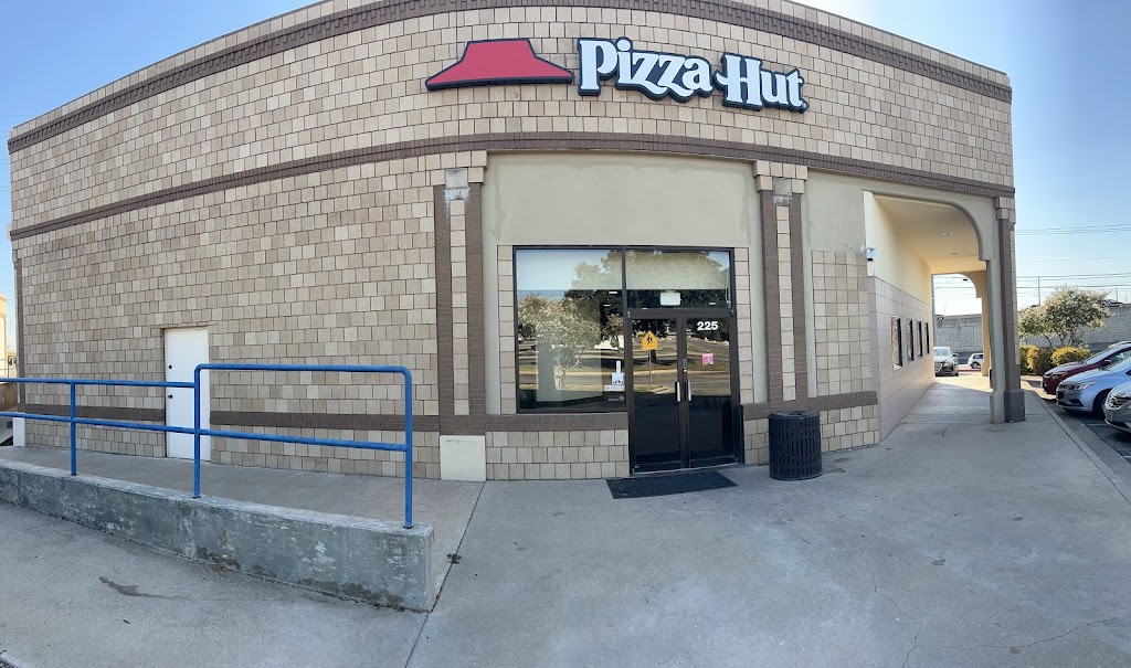 Pizza Hut 78727