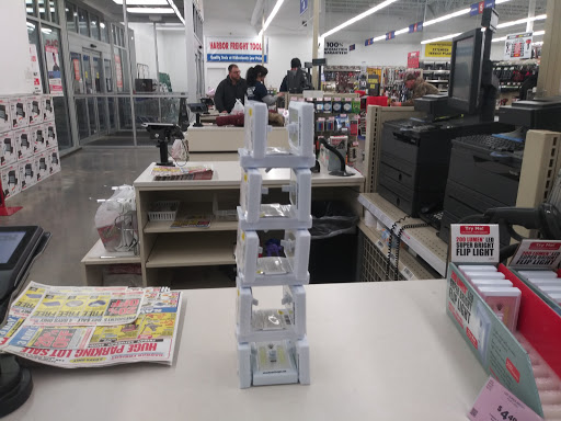Hardware Store «Harbor Freight Tools», reviews and photos, 45150 Utica Park Blvd, Utica, MI 48315, USA