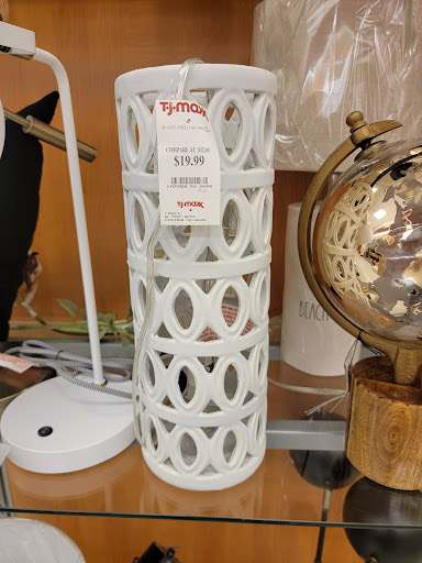 Department Store «T.J. Maxx», reviews and photos, 9828 Great Hills Trail #200, Austin, TX 78759, USA