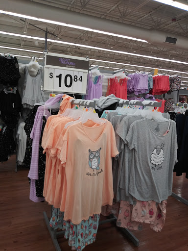 Discount Store «Walmart», reviews and photos, 2399 North Point Blvd, Dundalk, MD 21222, USA