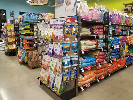 Pet Supply Store «Petco Animal Supplies», reviews and photos, 1425 W Palatine Rd, Hoffman Estates, IL 60192, USA