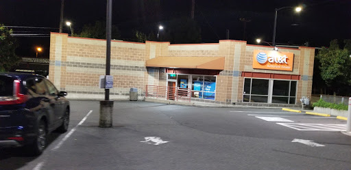 Cell Phone Store «AT&T Authorized Retailer», reviews and photos, 4205 SW Morgan St, Seattle, WA 98136, USA