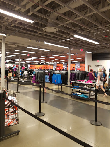 Clothing Store «Nike Factory Store», reviews and photos, 600 Bluebird Ct, Central Valley, NY 10917, USA