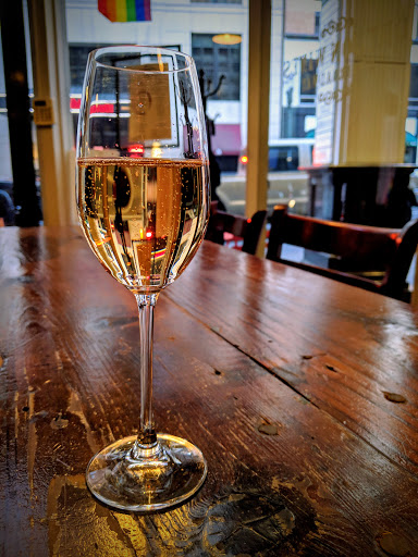 Wine Bar «Oregon Wines On Broadway», reviews and photos, 515 SW Broadway, Portland, OR 97205, USA