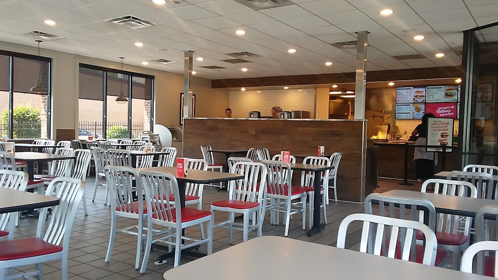 Milo's Hamburgers 35210