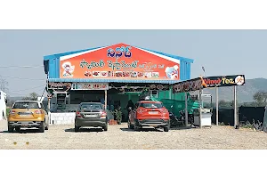 Vinod family restaurant image