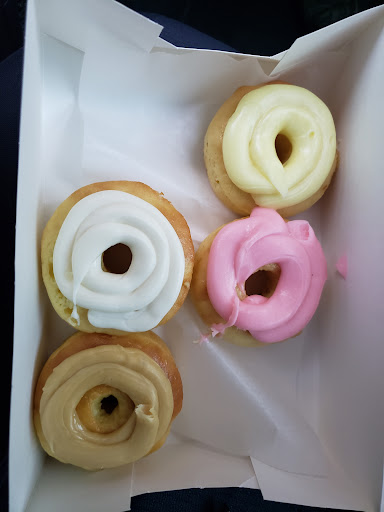 Donut Shop «Sara Donuts», reviews and photos, 2201 Long Prairie Rd, Flower Mound, TX 75022, USA