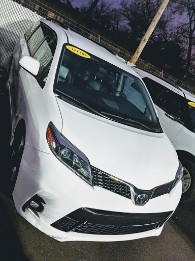 Used Car Dealer «Hertz Car Sales Oklahoma City», reviews and photos, 14228 N Broadway Ext, Edmond, OK 73013, USA