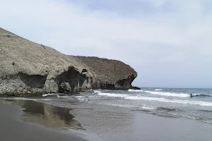 Cala de la Media Luna image