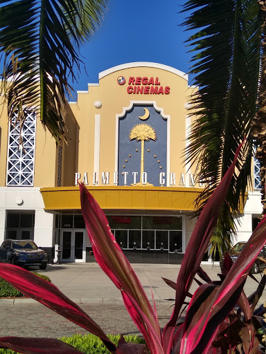 Shopping Mall «Mount Pleasant Towne Centre», reviews and photos, 1218 Belk Dr, Mt Pleasant, SC 29464, USA